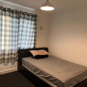 Double Bedroom With Ensuite Homestay
